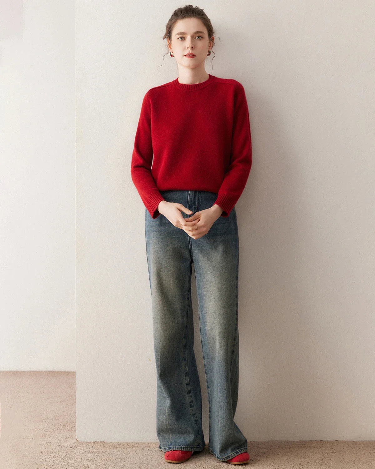 Classic Saddle Shoulder Round Neck Cashmere Sweater