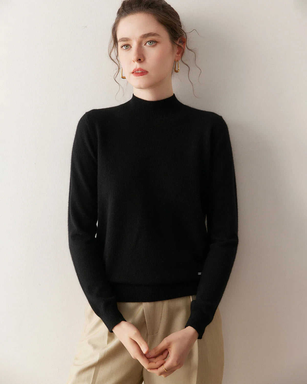 Lightweight Women’s Cashmere Pullover Sweater