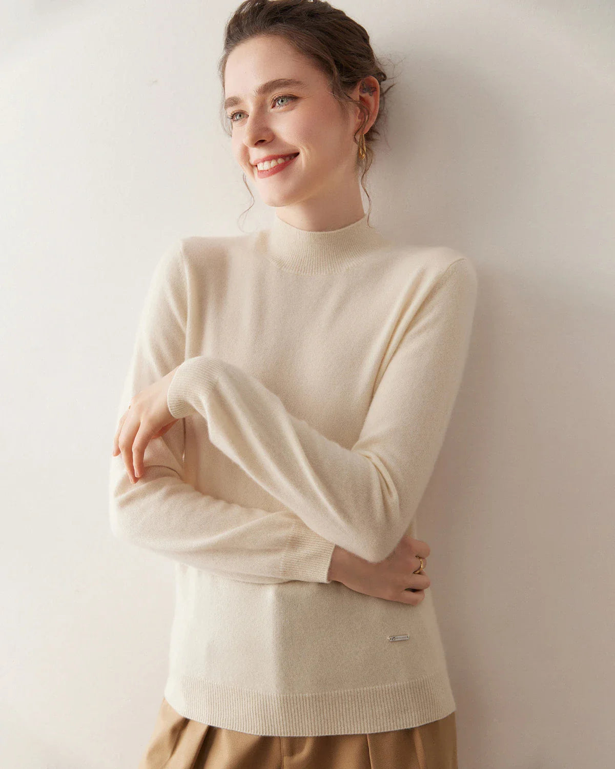 Lightweight Women’s Cashmere Pullover Sweater