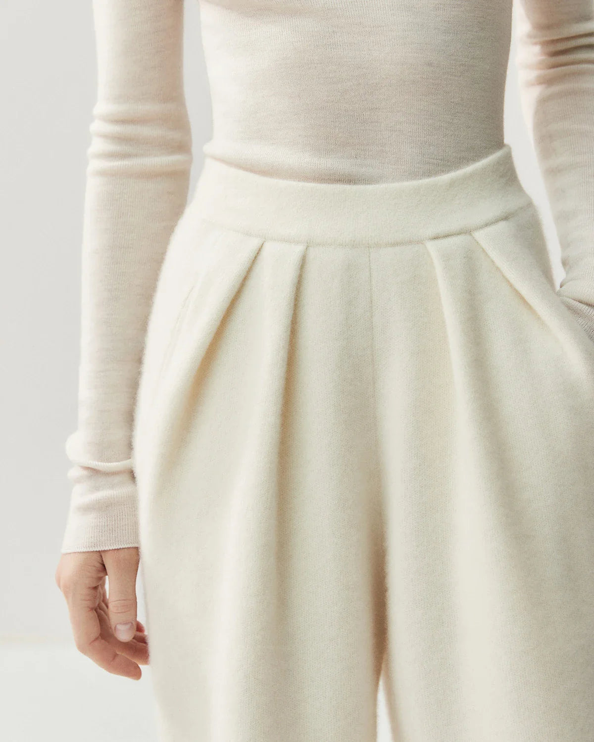 Ruched Straight-Leg Cashmere Wool Pants