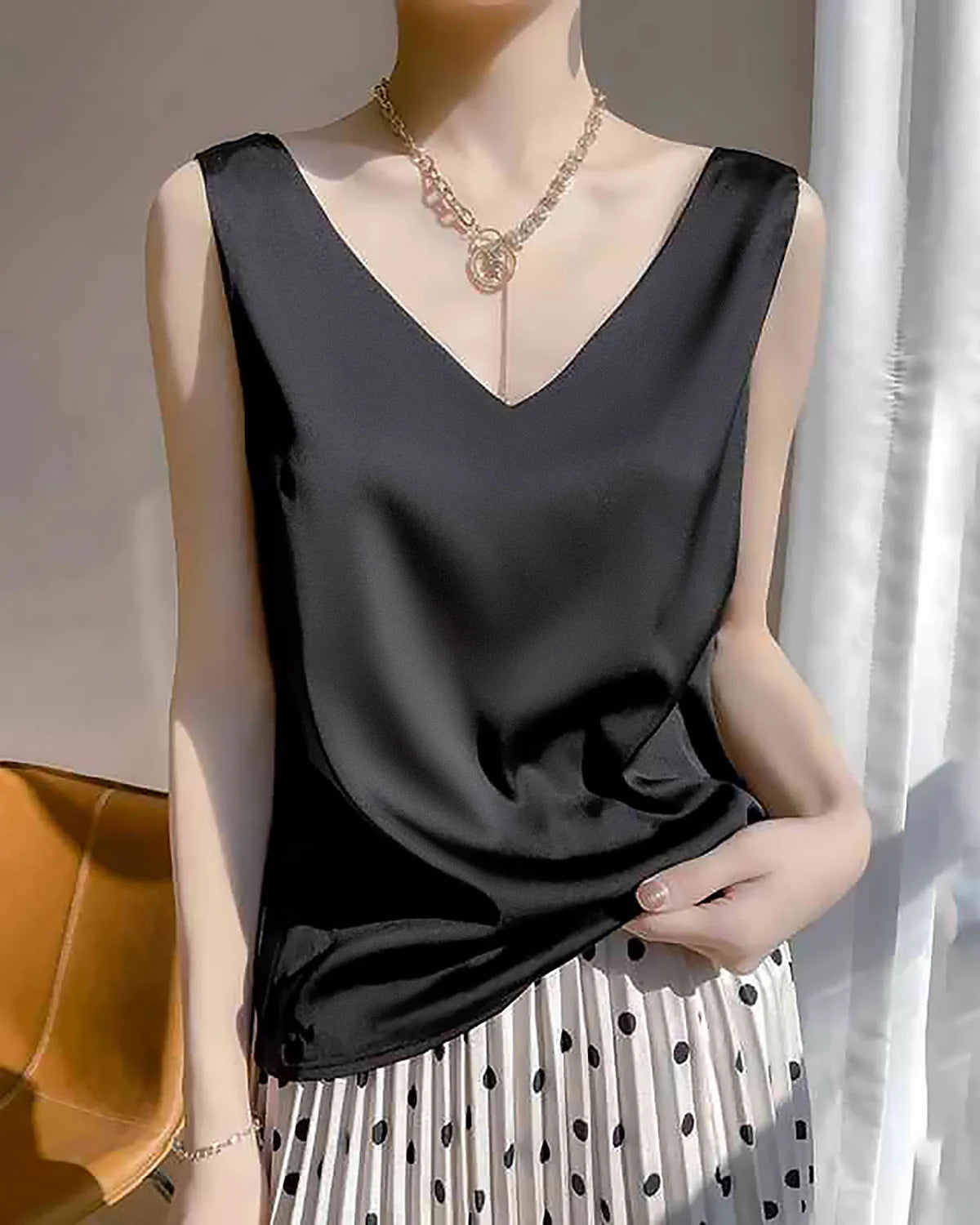 Women's V Neck Sleeveless Silk Top