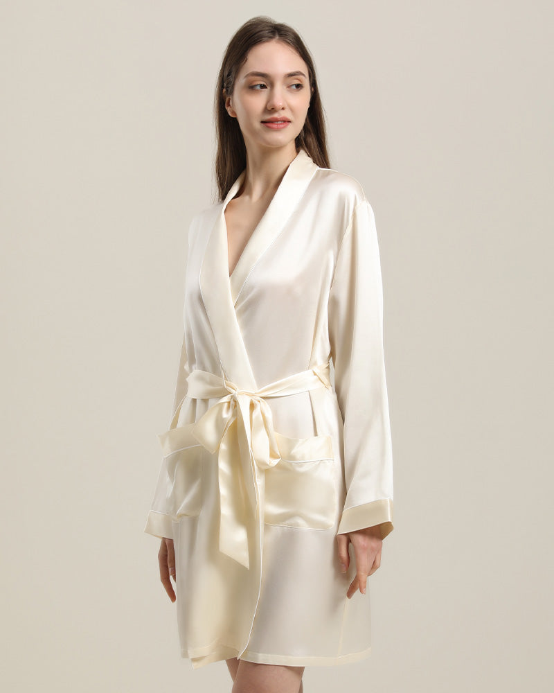 22 Momme Classic Mid Length Silk Robe For Women