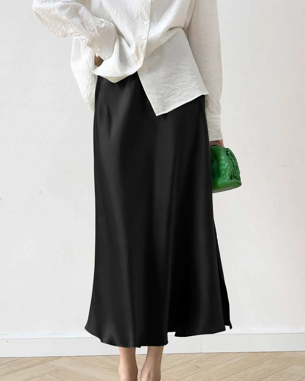 22 Momme Silk Midi Skirt