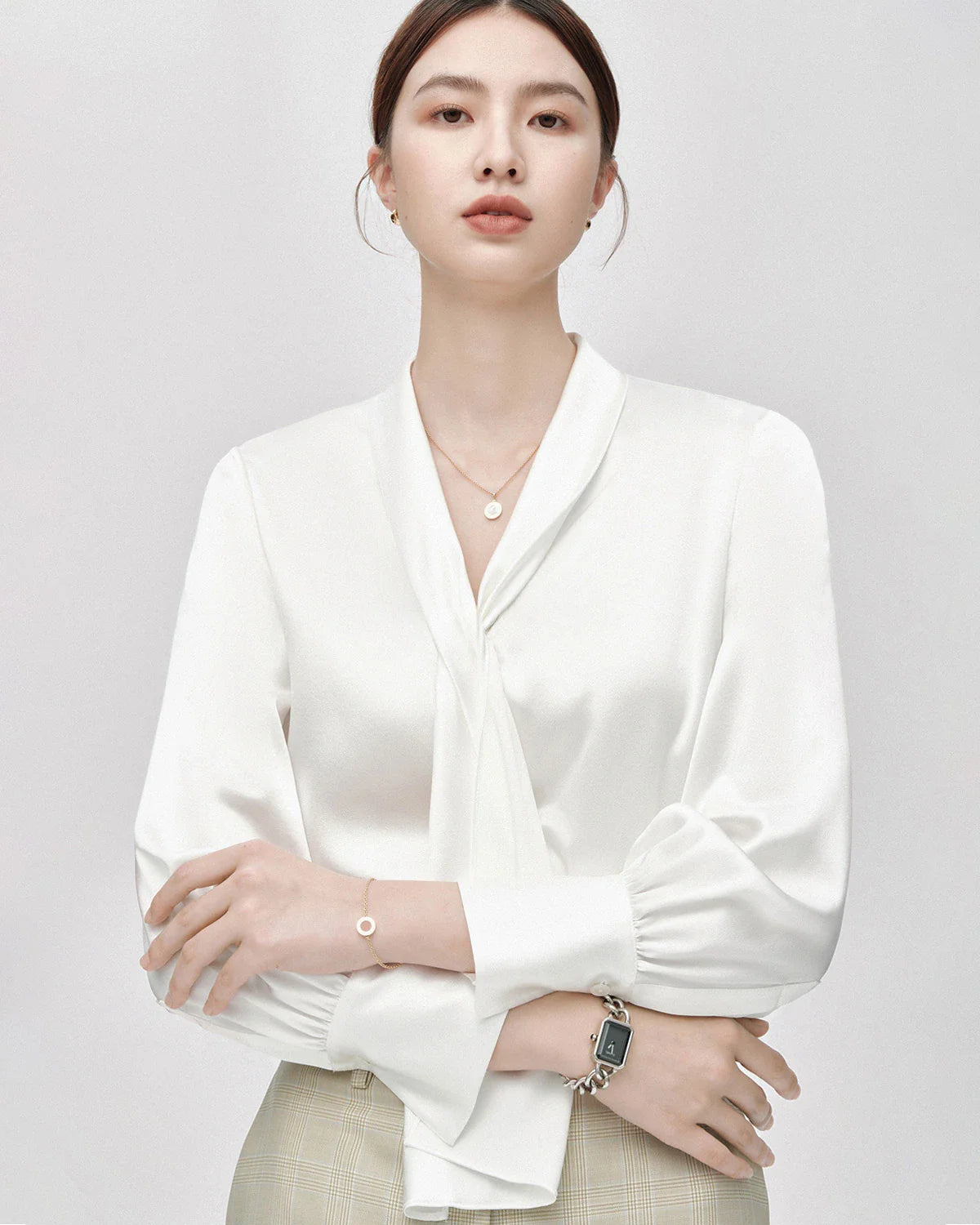 25 Momme Refined Silk Tie Front Blouse
