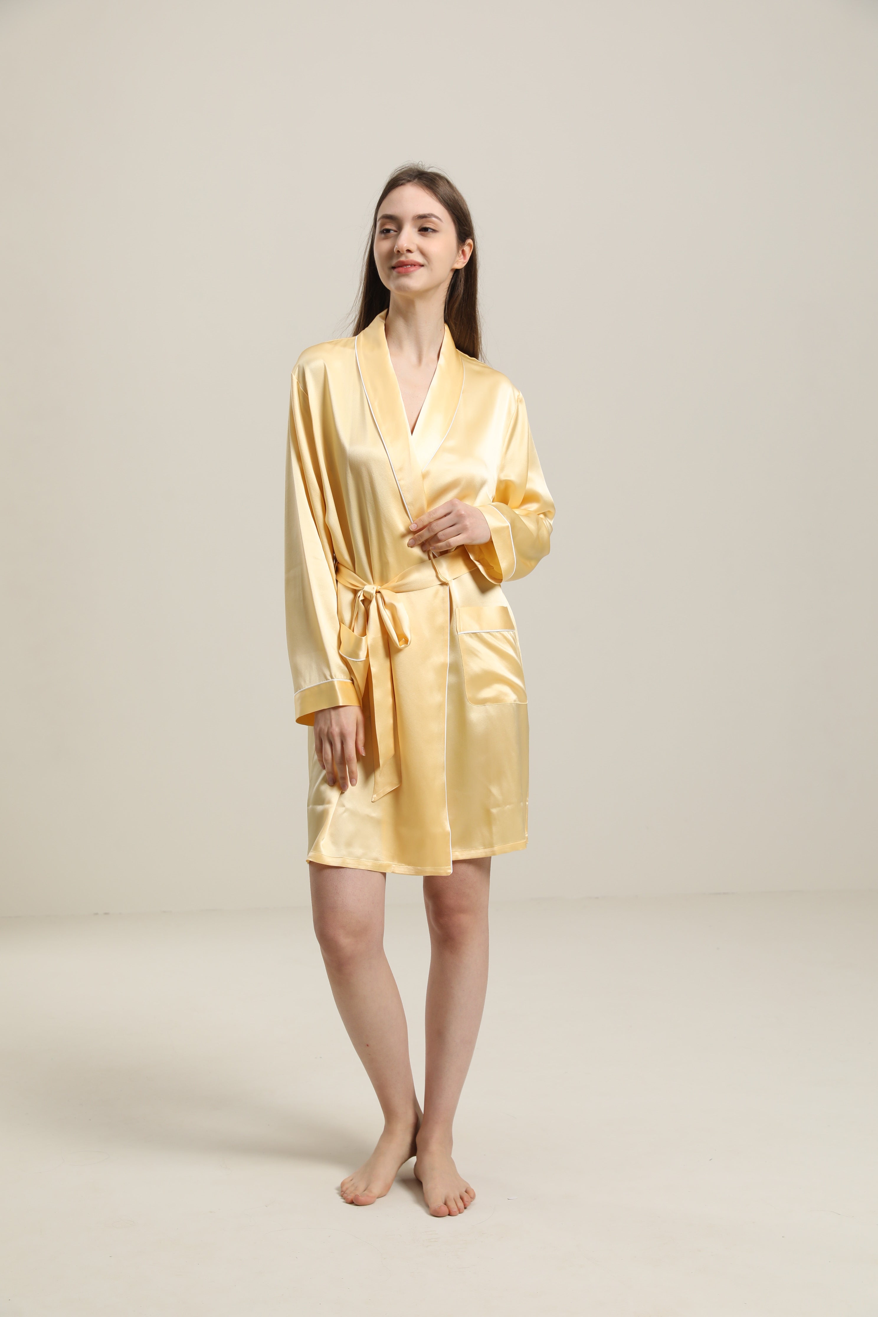 22 Momme Classic Mid Length Silk Robe For Women